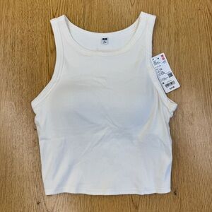 UNIQLO Women’s Off-White Ribbed Cropped Bra Tank Top Size M Yoga Gym Athleisure